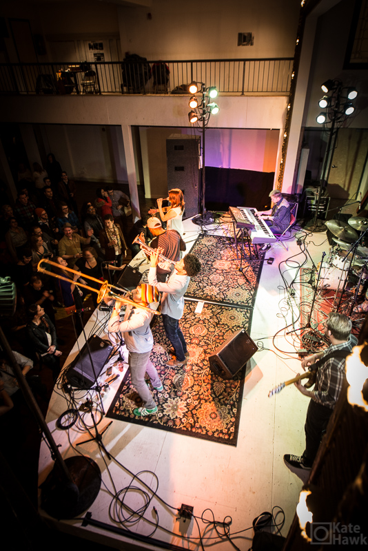 Sidewalk Chalk horns at full tilt!