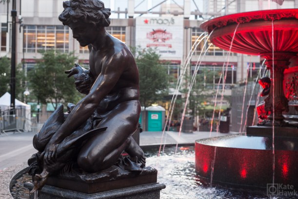 The red lights on the fountain were less tricky in daylight. That could be said of most things when photographing. Unless the object is ugly. 